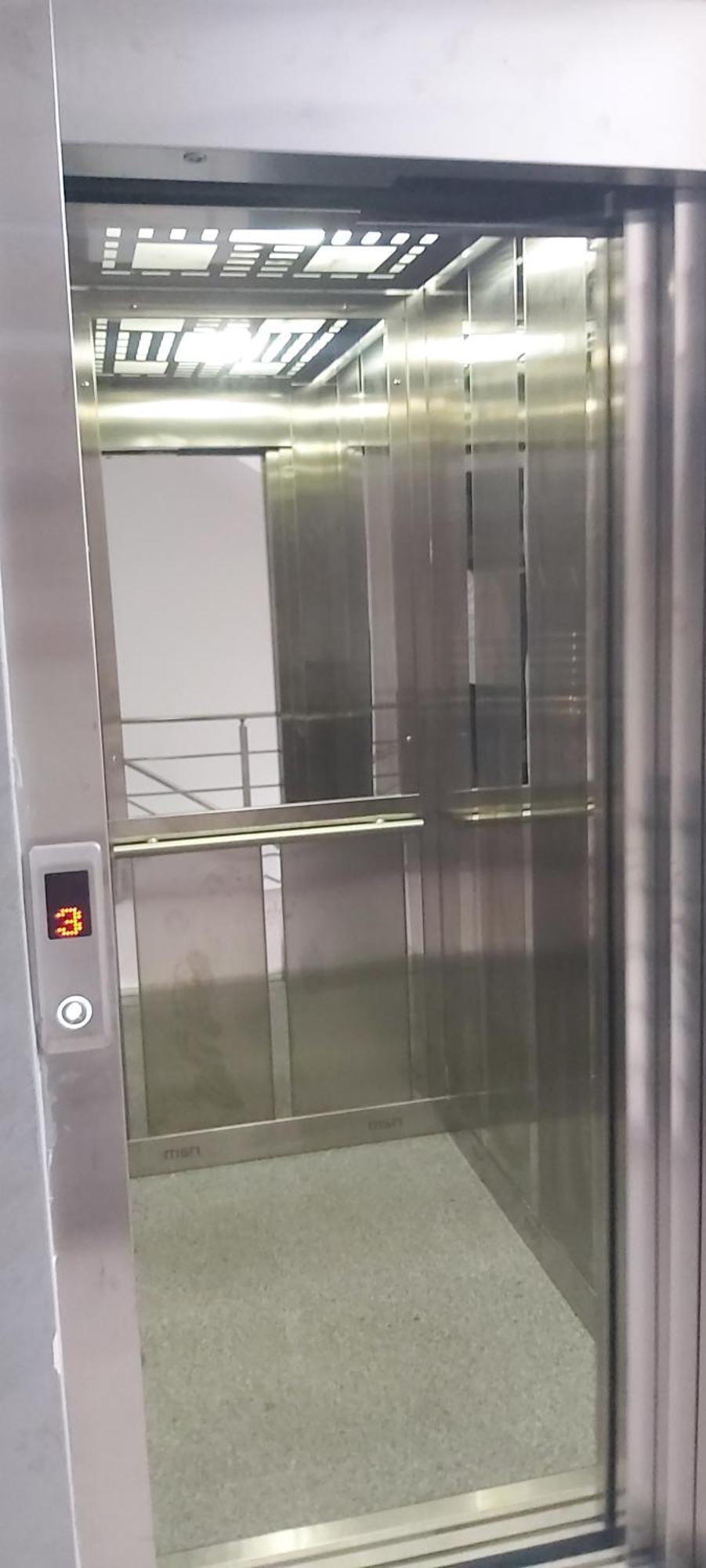 Apartament Mehmeti ウルツィニ エクステリア 写真