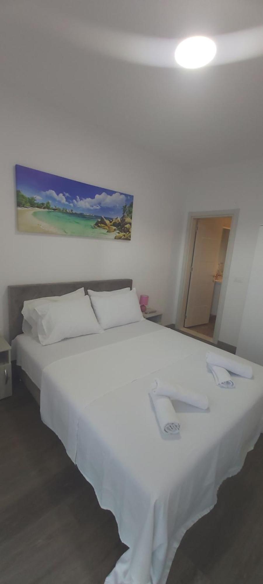 Apartament Mehmeti ウルツィニ エクステリア 写真