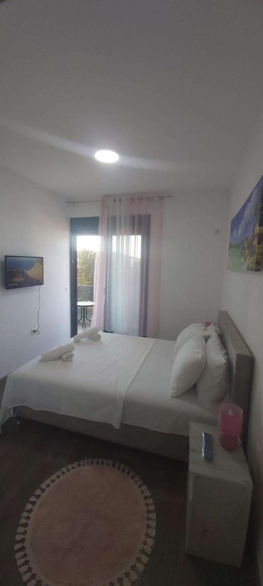 Apartament Mehmeti ウルツィニ エクステリア 写真