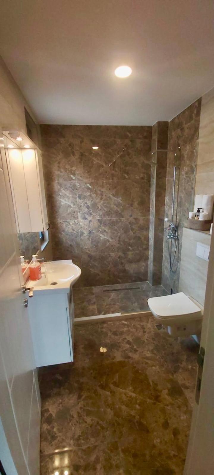 Apartament Mehmeti ウルツィニ エクステリア 写真